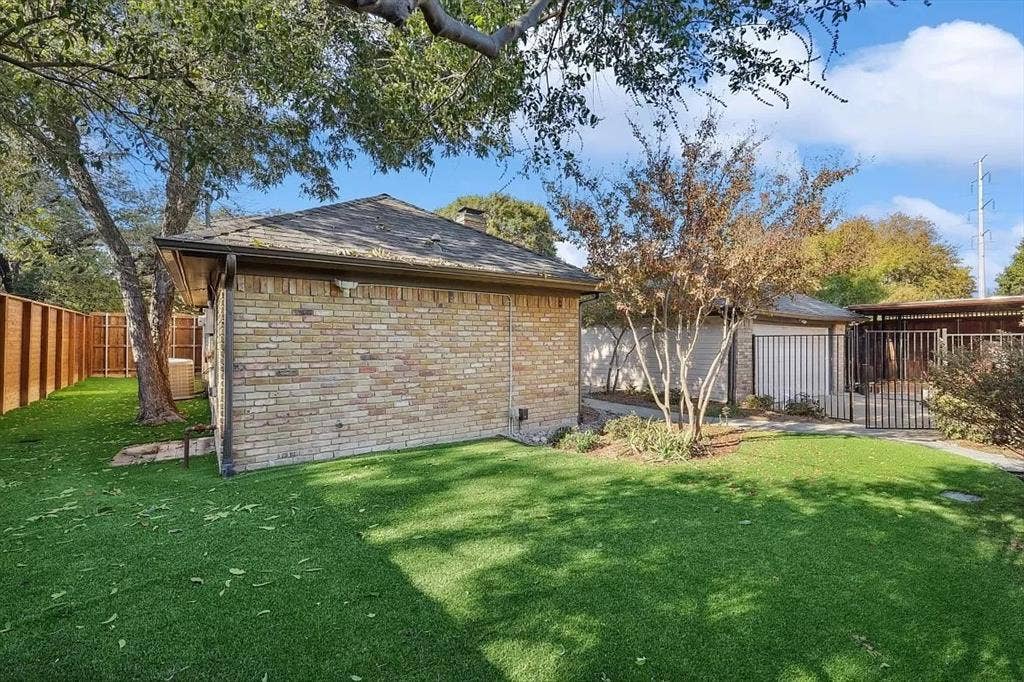 7738 Lemmonwood Drive, Dallas, TX 75231 7738 Lemmonwood Drive, Dallas, TX 75231