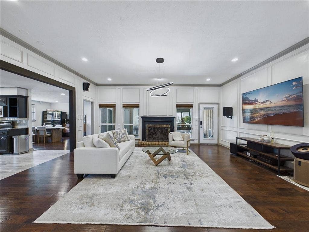 7738 Lemmonwood Drive, Dallas, TX 75231 7738 Lemmonwood Drive, Dallas, TX 75231