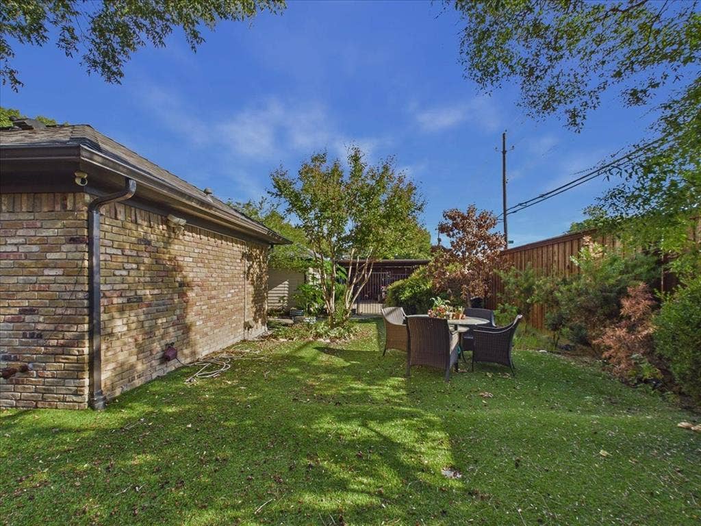 7738 Lemmonwood Drive, Dallas, TX 75231 7738 Lemmonwood Drive, Dallas, TX 75231