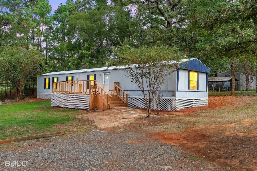 Property photo for 119 Amy Lane, Benton, LA