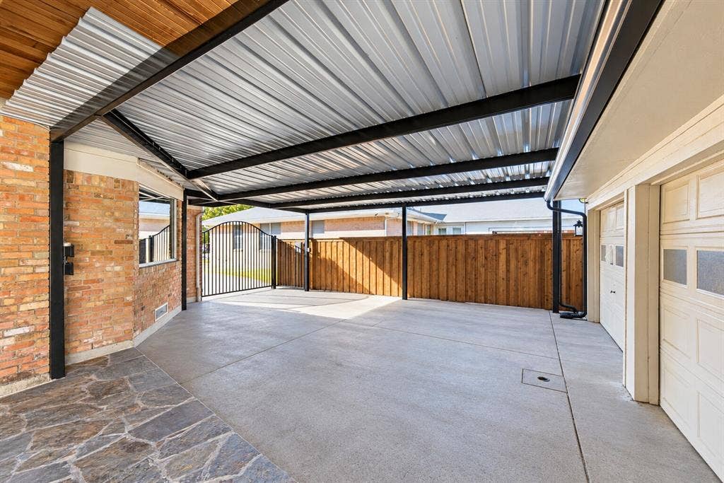 9216 Sorrento Street, Dallas, TX 75228 9216 Sorrento Street, Dallas, TX 75228