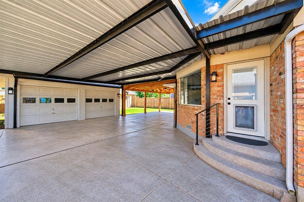 9216 Sorrento Street, Dallas, TX 75228 9216 Sorrento Street, Dallas, TX 75228