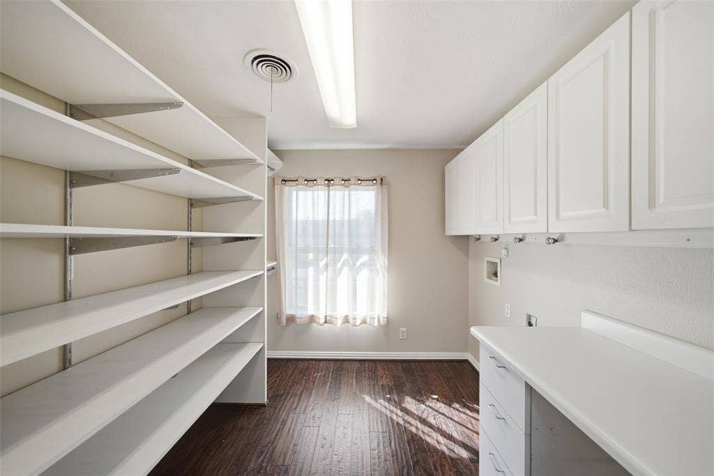 9216 Sorrento Street, Dallas, TX 75228 9216 Sorrento Street, Dallas, TX 75228
