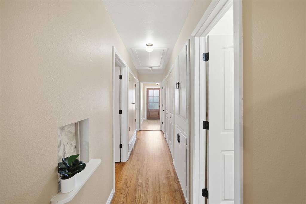 9216 Sorrento Street, Dallas, TX 75228 9216 Sorrento Street, Dallas, TX 75228