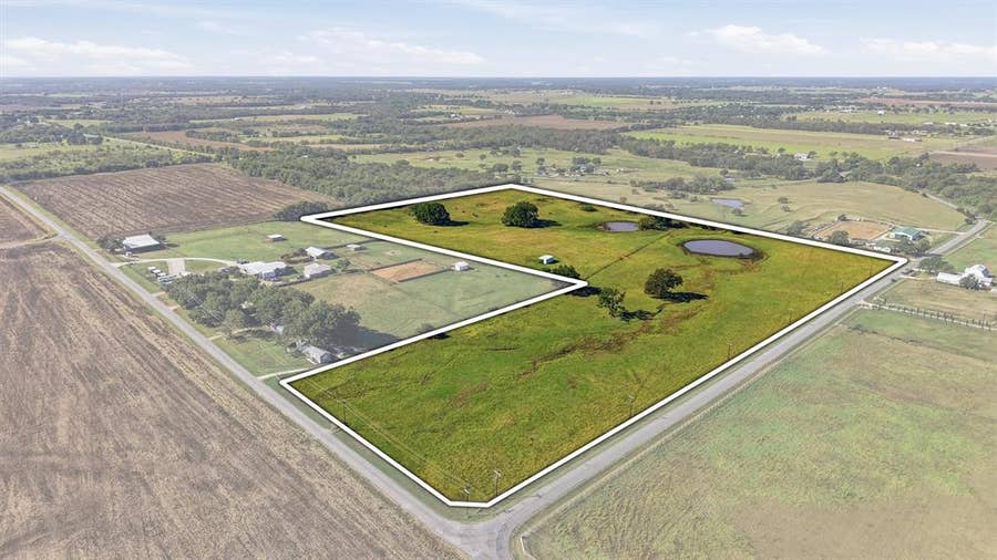 Property photo for 29ac Southmayd Road, Collinsville, TX