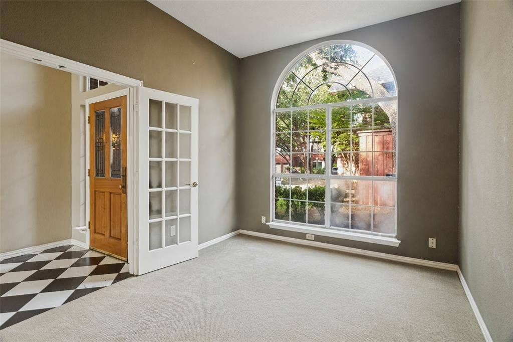 300 Black Rock Court, Irving, TX 75063