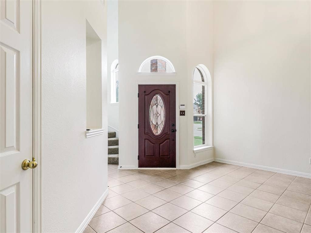 3504 Anita Drive, McKinney, TX 75070 Entrance foyer
