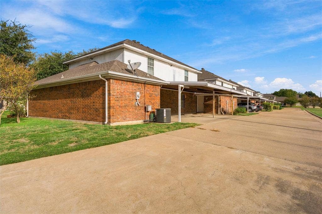 813 Chambers Creek Circle, Hewitt, TX 76643 813 Chambers Creek Circle, Hewitt, TX 76643