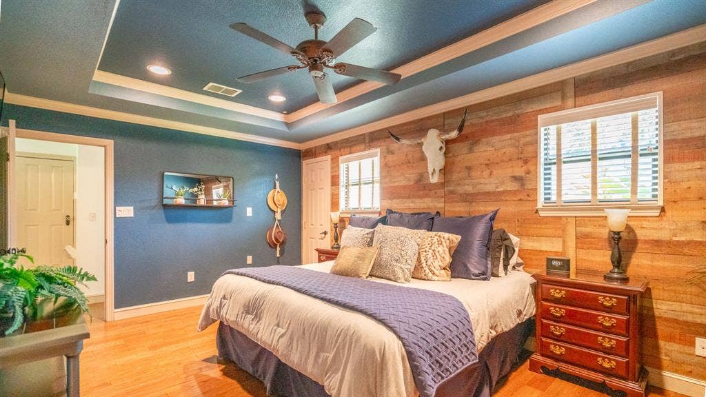 4015 Sioux Court, Granbury, TX 76048 4015 Sioux Court, Granbury, TX 76048