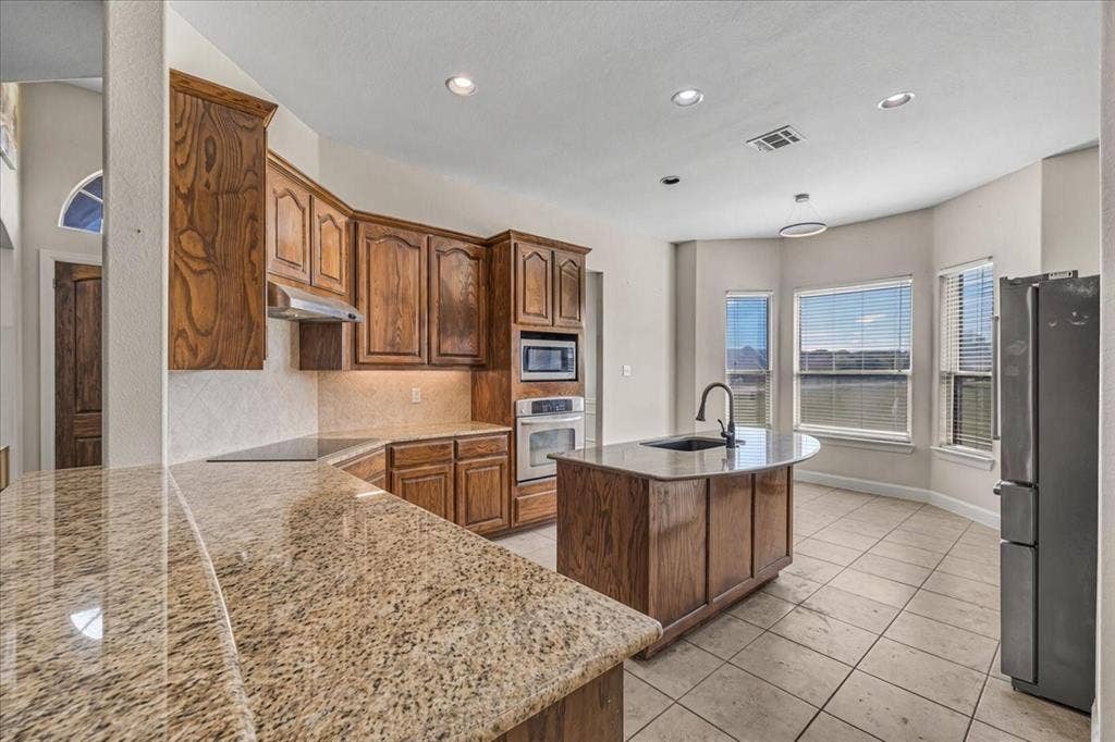 11909 Caddo Creek Drive, Lavon, TX 75166 11909 Caddo Creek Drive, Lavon, TX 75166