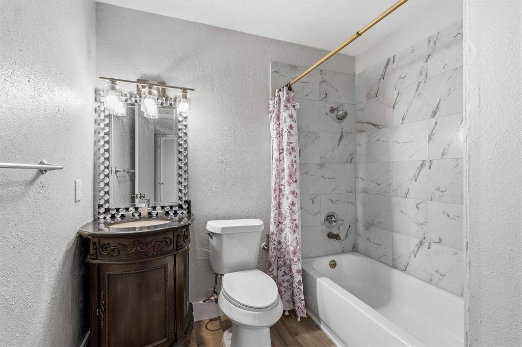 3026 Flagstone Drive, Garland, TX 75044 3026 Flagstone Drive, Garland, TX 75044