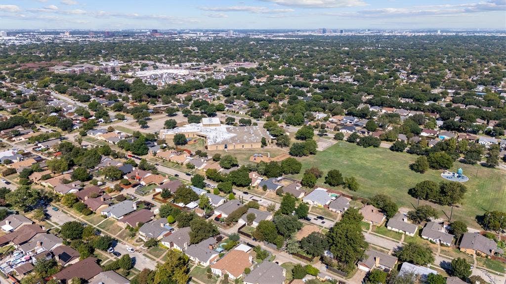3026 Flagstone Drive, Garland, TX 75044 3026 Flagstone Drive, Garland, TX 75044