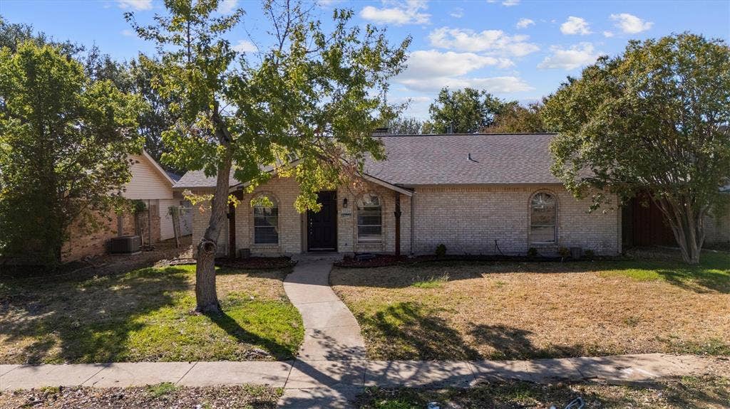 3026 Flagstone Drive, Garland, TX 75044 3026 Flagstone Drive, Garland, TX 75044