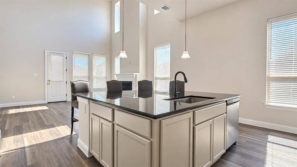 1514 Broadview Drive, Garland, TX 75042 1514 Broadview Drive, Garland, TX 75042