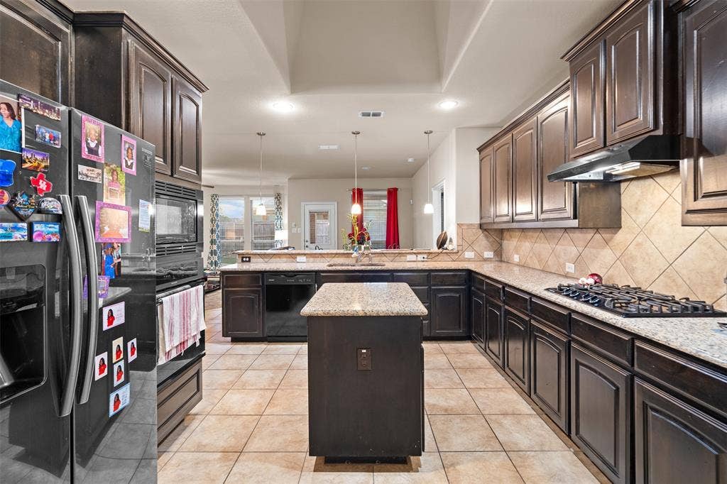 1217 Crest Ridge Drive, Glenn Heights, TX 75154 1217 Crest Ridge Drive, Glenn Heights, TX 75154
