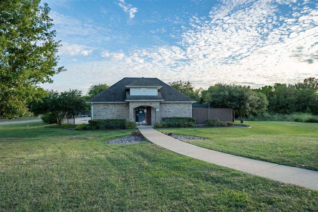1217 Crest Ridge Drive, Glenn Heights, TX 75154 1217 Crest Ridge Drive, Glenn Heights, TX 75154