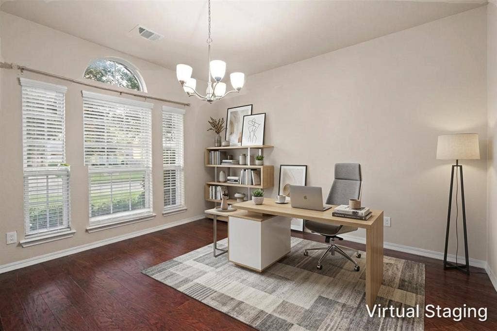 1217 Crest Ridge Drive, Glenn Heights, TX 75154 Flex area - can be an ofice