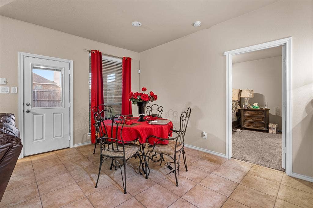 1217 Crest Ridge Drive, Glenn Heights, TX 75154 1217 Crest Ridge Drive, Glenn Heights, TX 75154