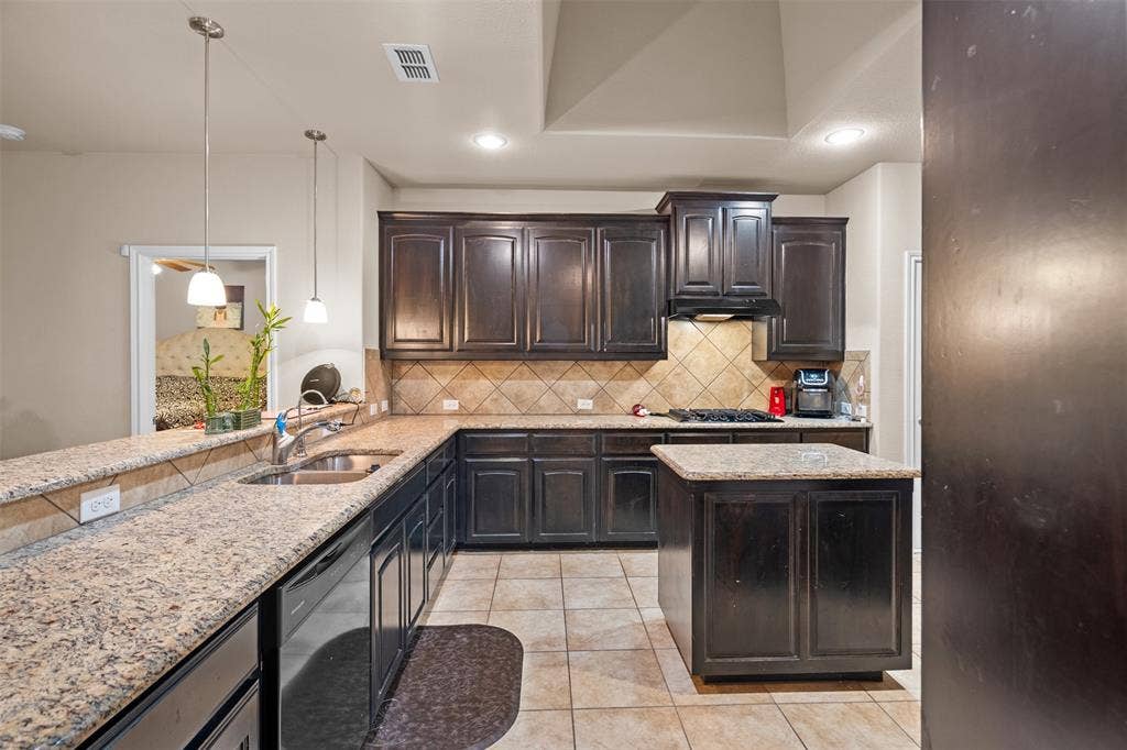 1217 Crest Ridge Drive, Glenn Heights, TX 75154 1217 Crest Ridge Drive, Glenn Heights, TX 75154