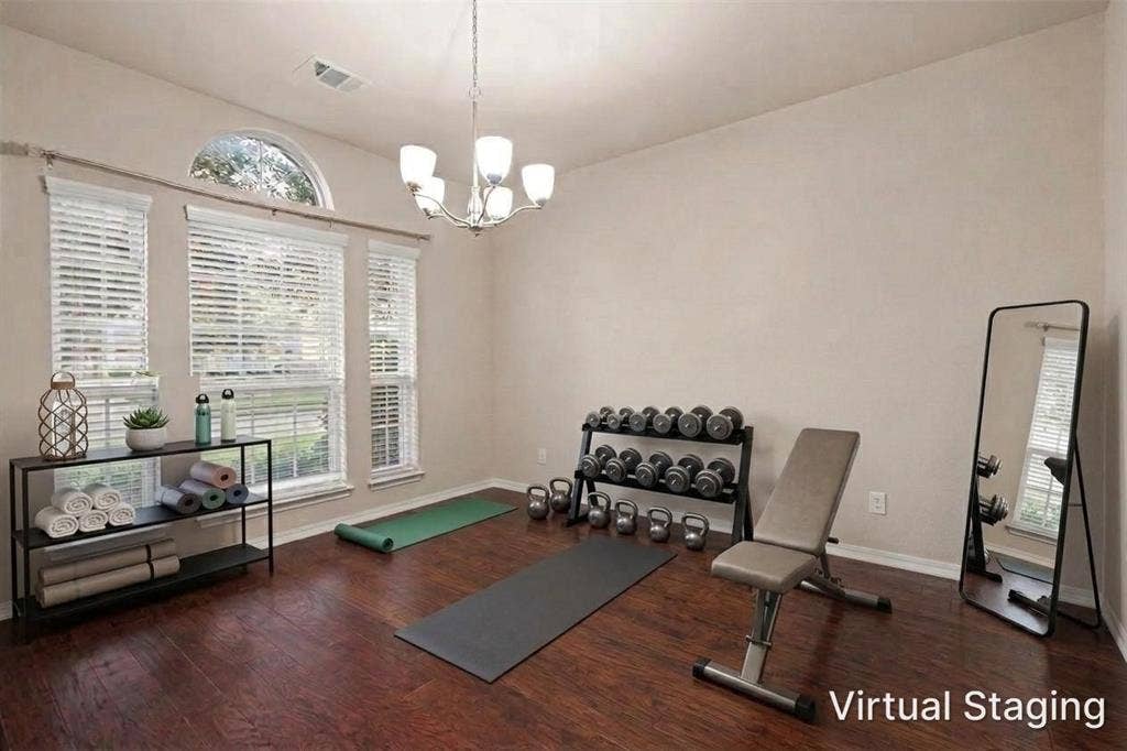 1217 Crest Ridge Drive, Glenn Heights, TX 75154 Flex area - can be an exercise room