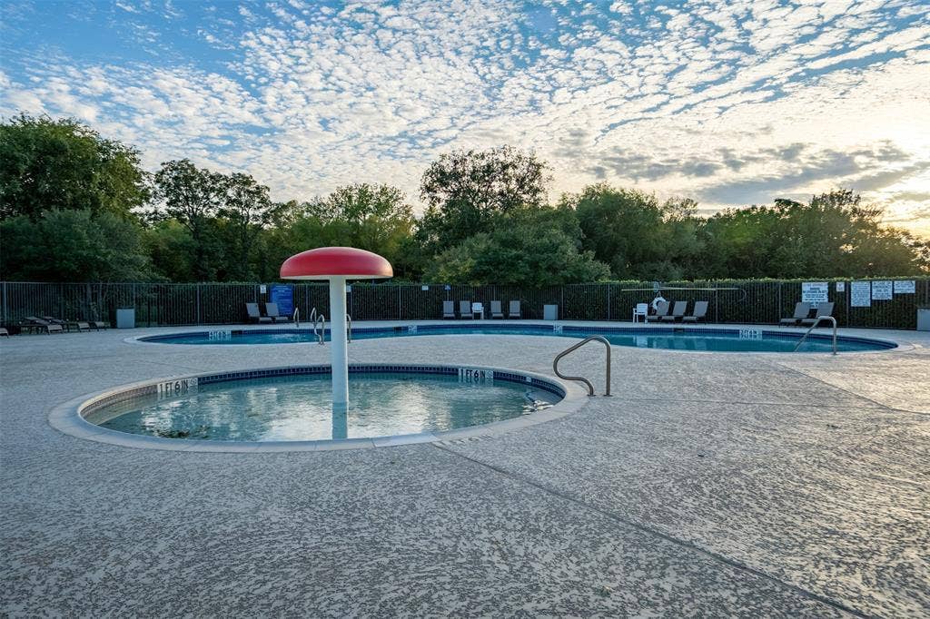 1217 Crest Ridge Drive, Glenn Heights, TX 75154 1217 Crest Ridge Drive, Glenn Heights, TX 75154