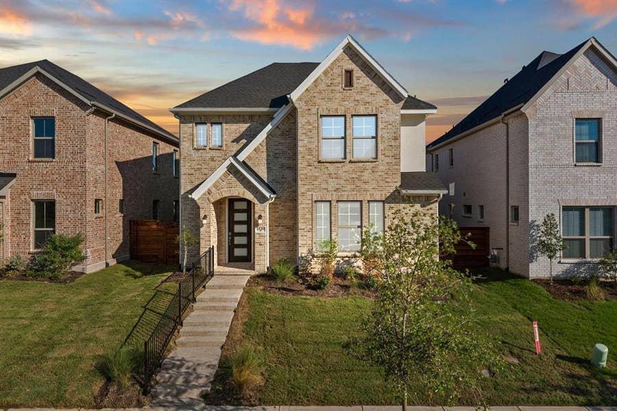 Property photo for 1640 Peridot Parkway, Mesquite, TX