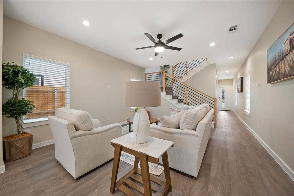 2526 Peabody, Dallas, TX 75215