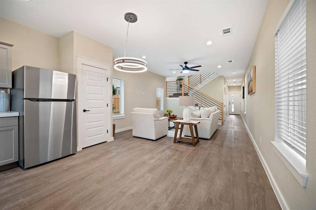 2526 Peabody, Dallas, TX 75215