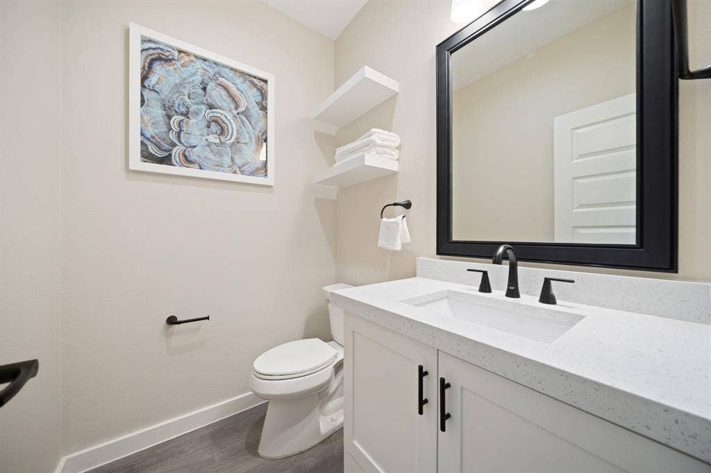 2526 Peabody, Dallas, TX 75215