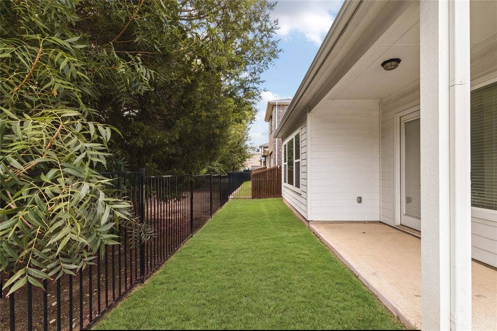1400 Alberti Avenue, Plano, TX 75075 1400 Alberti Avenue, Plano, TX 75075