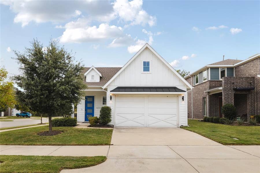 Property photo for 1400 Alberti Avenue, Plano, TX