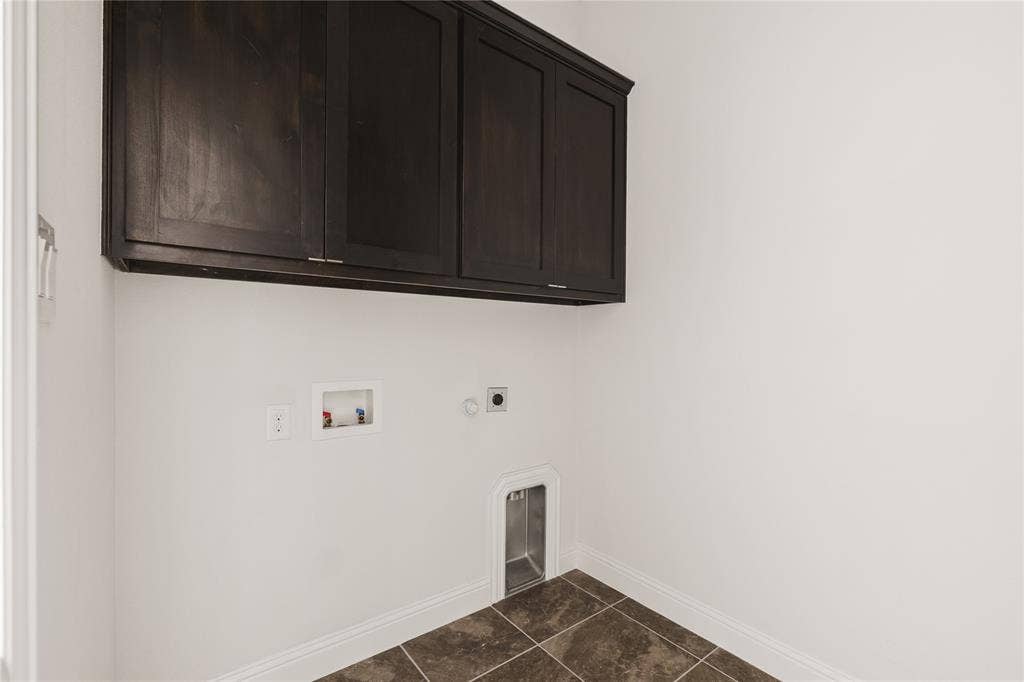 1400 Alberti Avenue, Plano, TX 75075 1400 Alberti Avenue, Plano, TX 75075