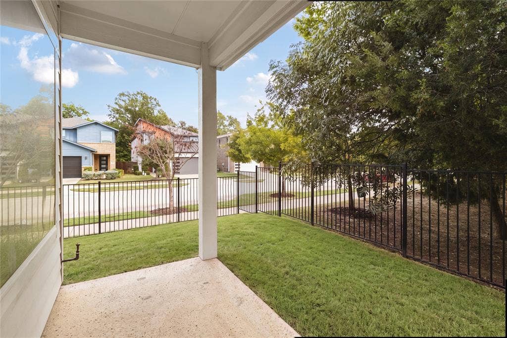 1400 Alberti Avenue, Plano, TX 75075 1400 Alberti Avenue, Plano, TX 75075
