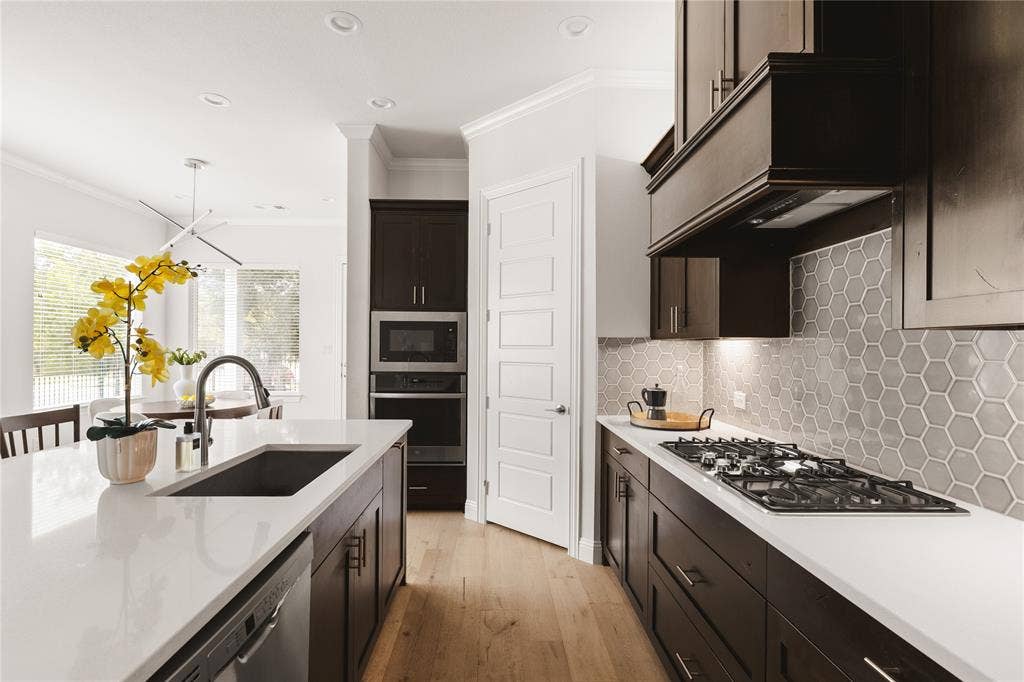 1400 Alberti Avenue, Plano, TX 75075 1400 Alberti Avenue, Plano, TX 75075