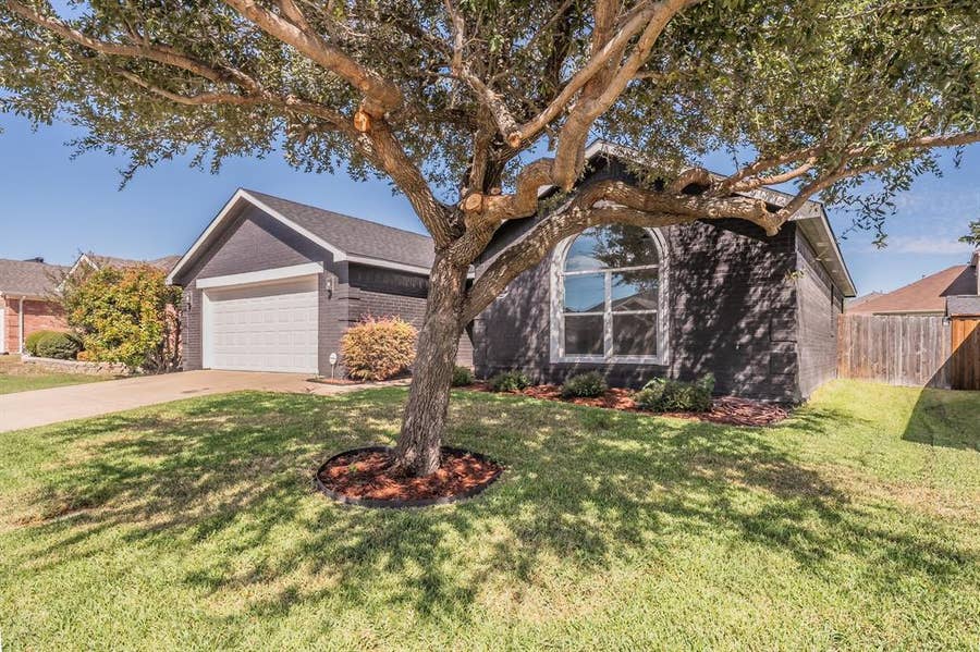 Property photo for 337 Mcmurtry Drive, Arlington, TX