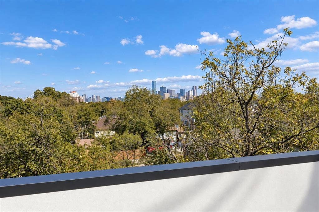 415 N Patton Avenue, Dallas, TX 75203 415 N Patton Avenue, Dallas, TX 75203