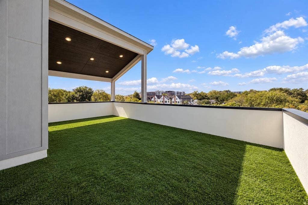 415 N Patton Avenue, Dallas, TX 75203 415 N Patton Avenue, Dallas, TX 75203