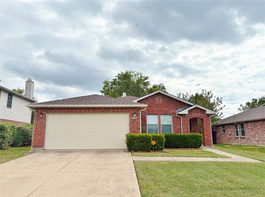 Property photo for 1708 Canyon Oaks Drive, Little Elm, TX