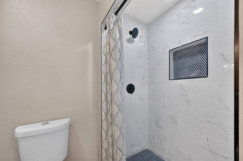 15045 County Road 4060, Scurry, TX 75158