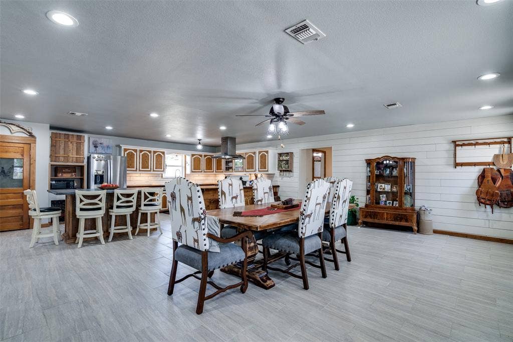 200 Vz County Road 2403, Canton, TX 75103 200 Vz County Road 2403, Canton, TX 75103