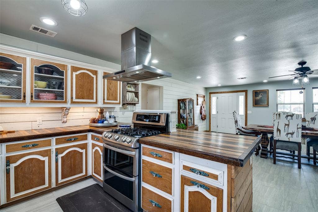 200 Vz County Road 2403, Canton, TX 75103 200 Vz County Road 2403, Canton, TX 75103