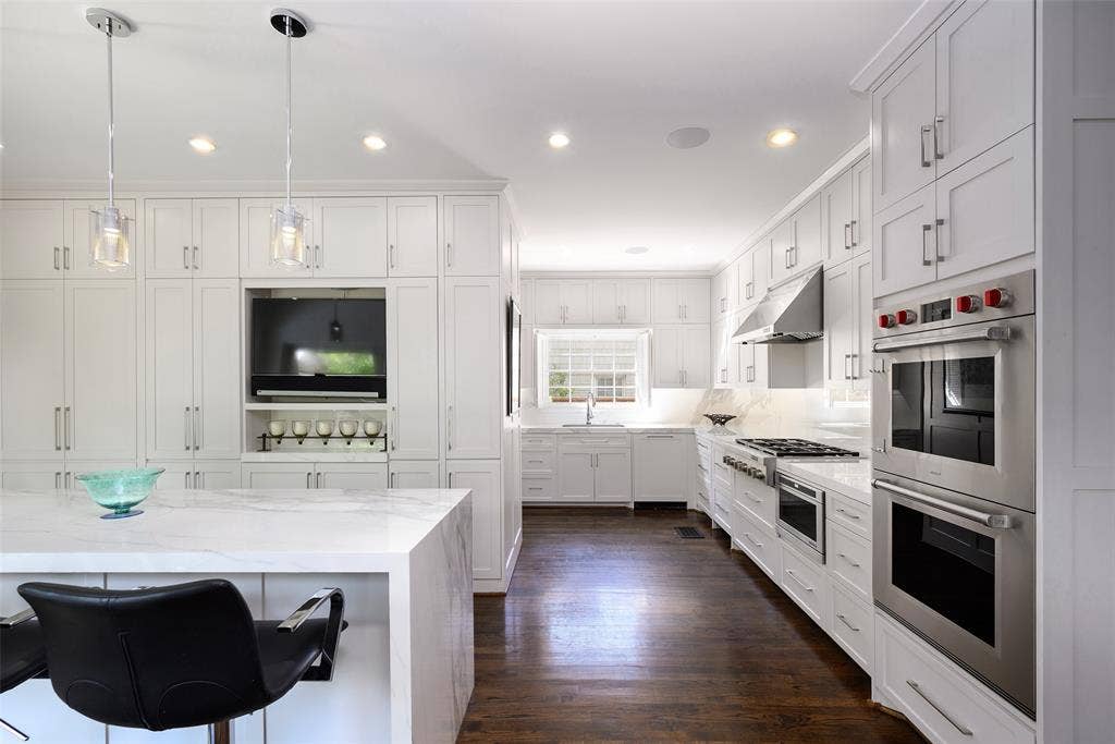 4651 Beverly Drive, Highland Park, TX 75209 4651 Beverly Drive, Highland Park, TX 75209