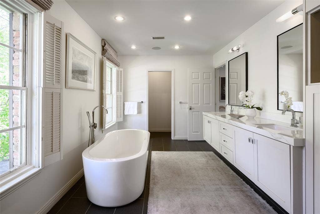 4651 Beverly Drive, Highland Park, TX 75209 4651 Beverly Drive, Highland Park, TX 75209