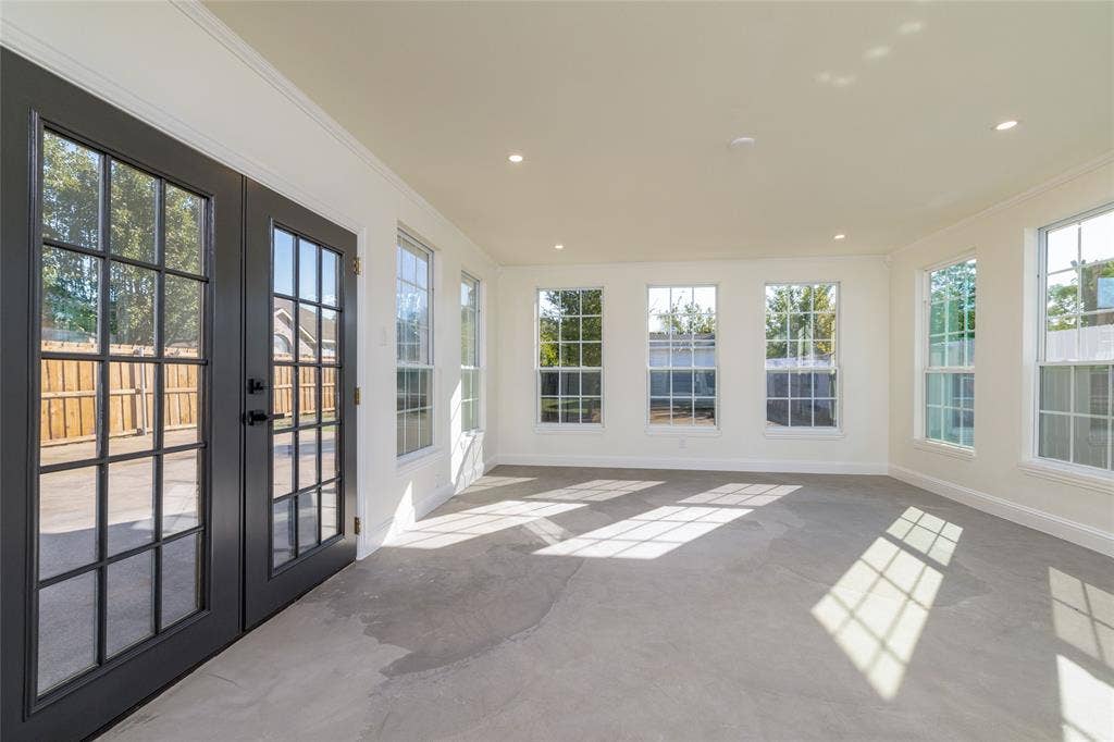 2048 Bay View Drive, Irving, TX 75060 Virtually Staged photo
