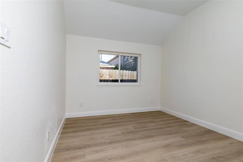 2048 Bay View Drive, Irving, TX 75060 2048 Bay View Drive, Irving, TX 75060