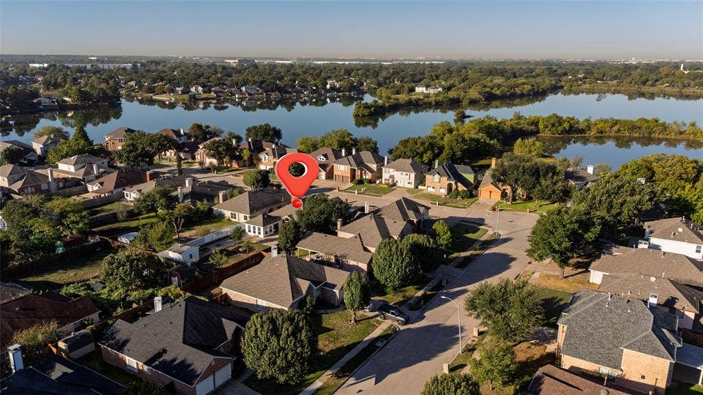 2048 Bay View Drive, Irving, TX 75060 2048 Bay View Drive, Irving, TX 75060