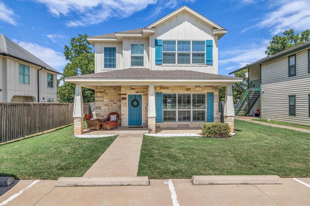 2225 S 2nd Street, Waco, TX 76706 2225 S 2nd Street, Waco, TX 76706