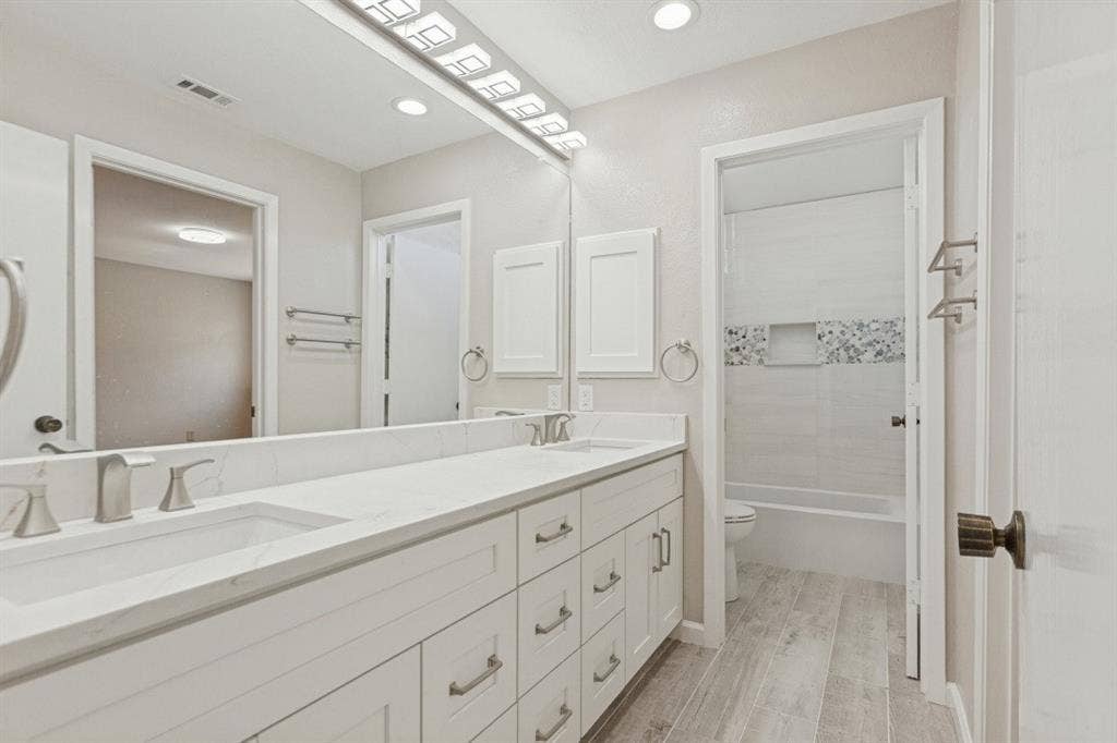 5221 Old Shepard Place, Plano, TX 75093 5221 Old Shepard Place, Plano, TX 75093