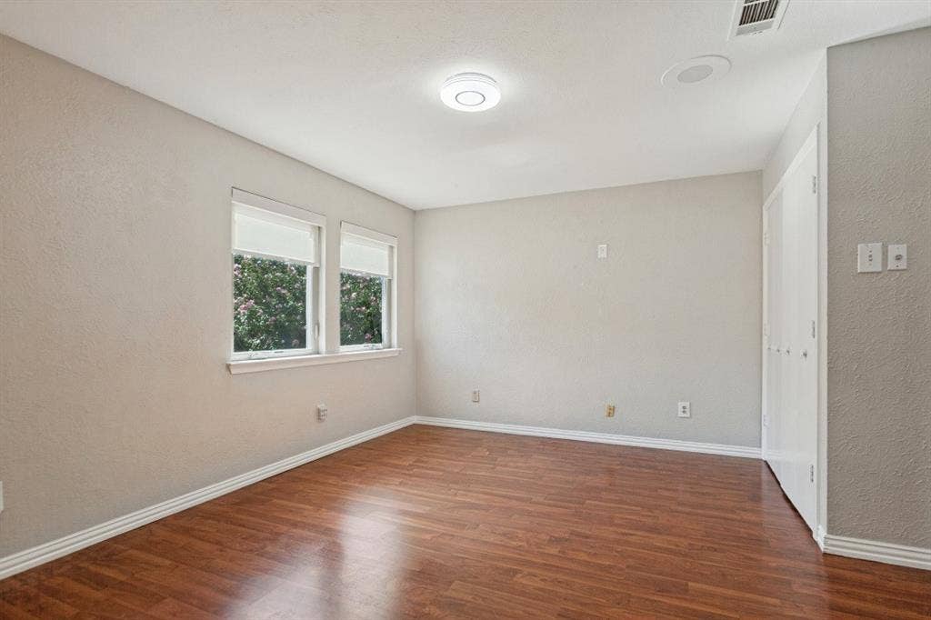 5221 Old Shepard Place, Plano, TX 75093 5221 Old Shepard Place, Plano, TX 75093