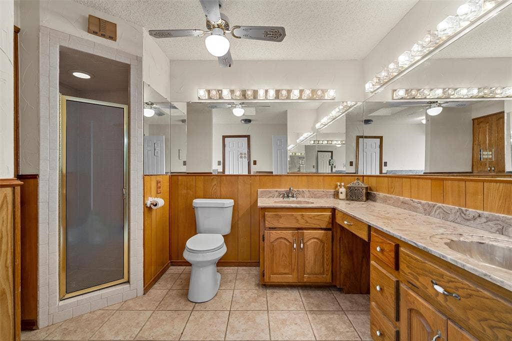 712 Beard Avenue, Robinson, TX 76706